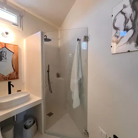 Casa Terrazza Art House In Piazza بيت للعطل سيغلي ميسابيكا