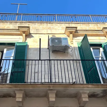 Casa Terrazza Art House In Piazza בית נופש *